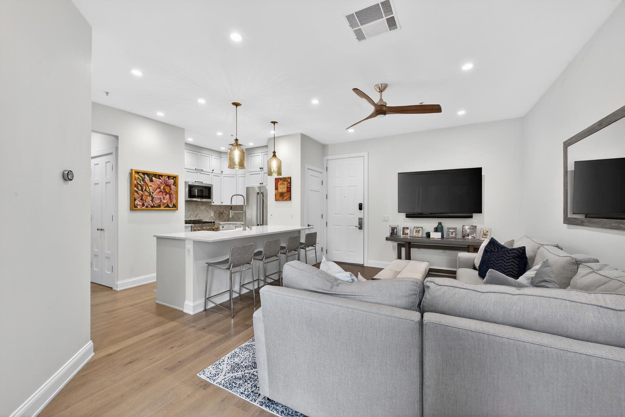 1300 GRAND ST Unit: 217