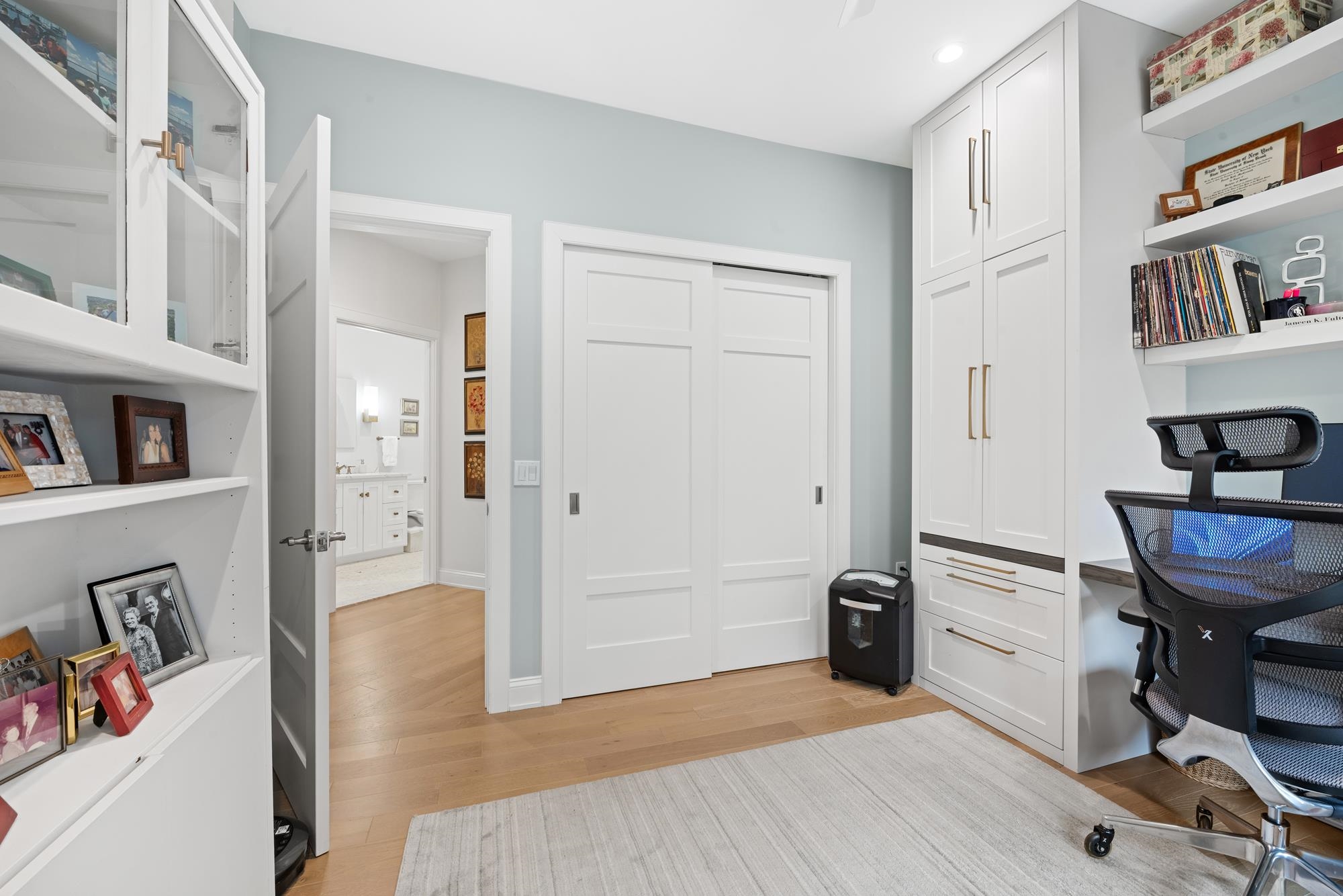 1300 GRAND ST Unit: 217