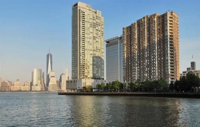 20 2ND ST Unit: 1105