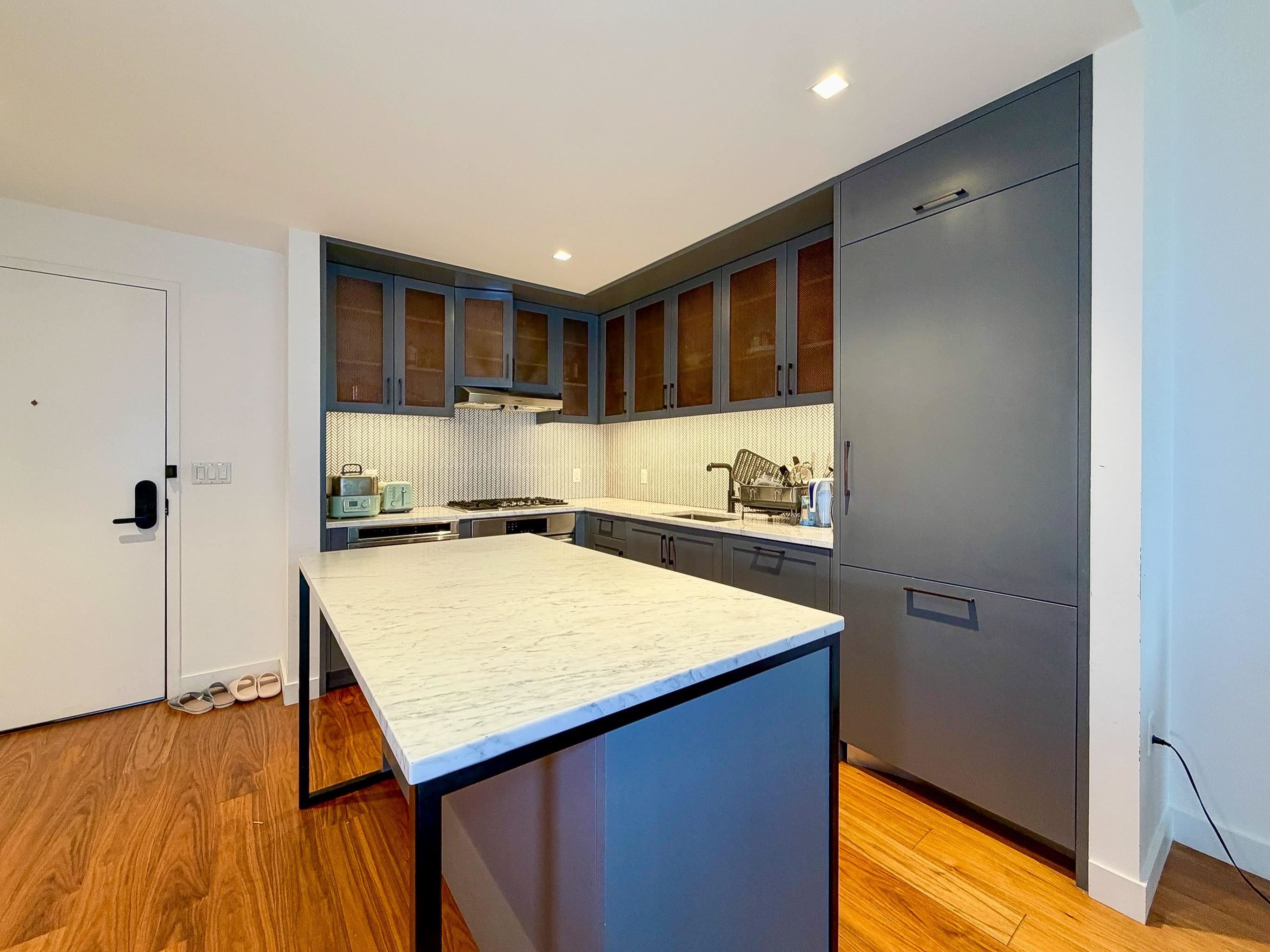 2 SHORE LANE Unit: 408