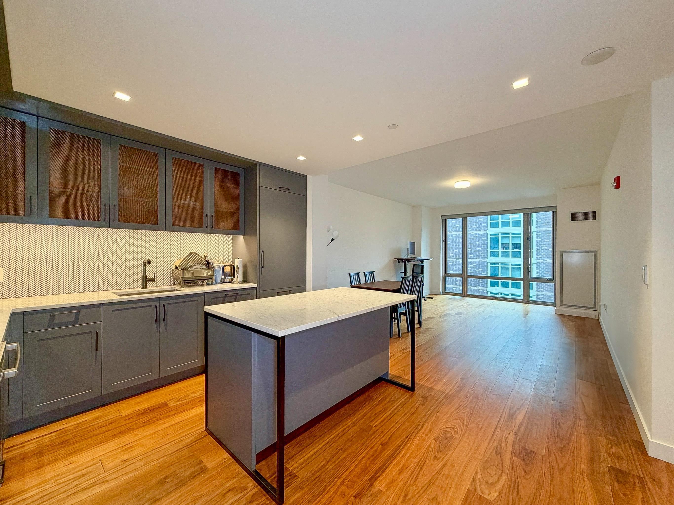 2 SHORE LANE Unit: 408