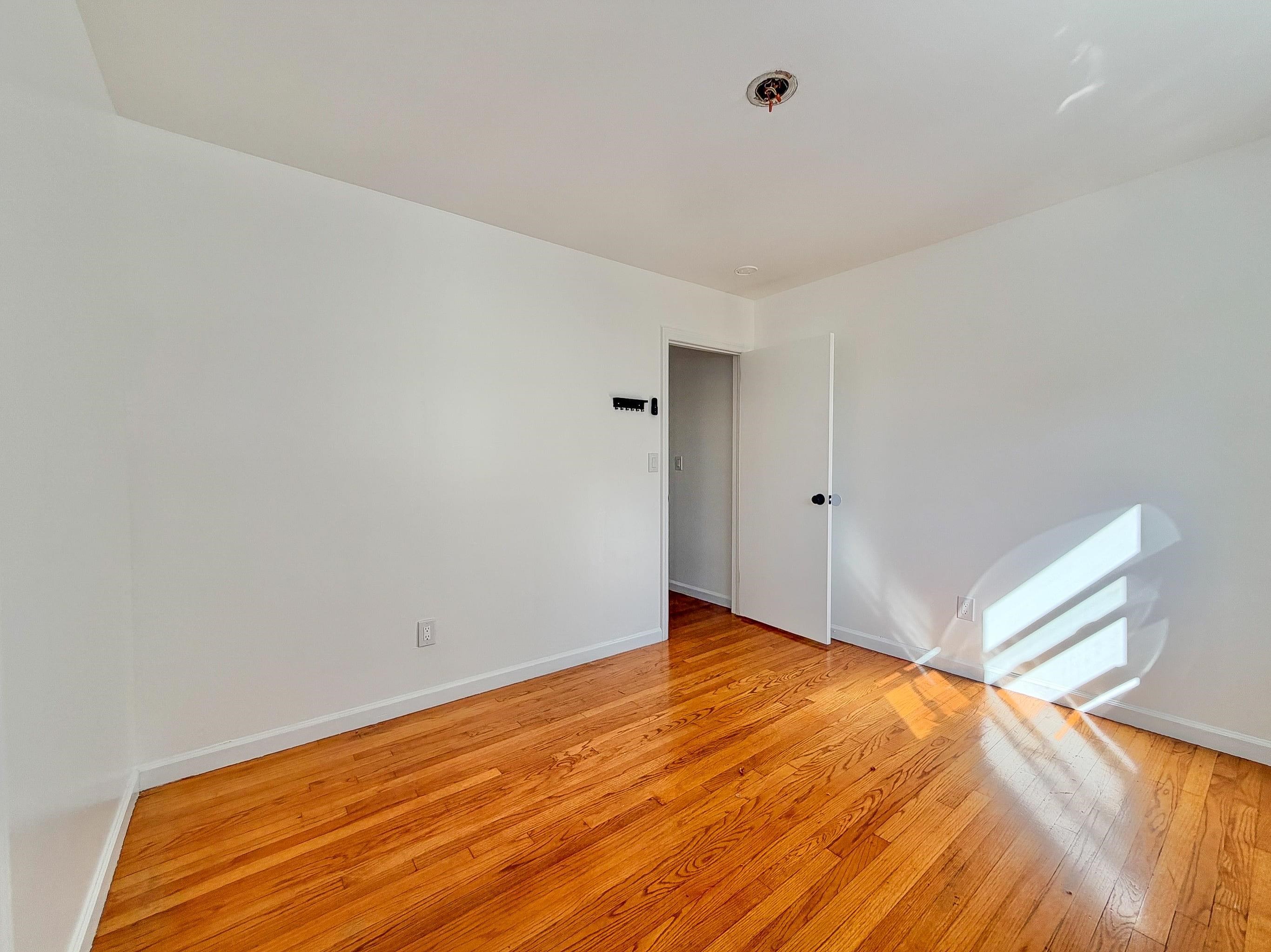 113 THORNE ST Unit: 1