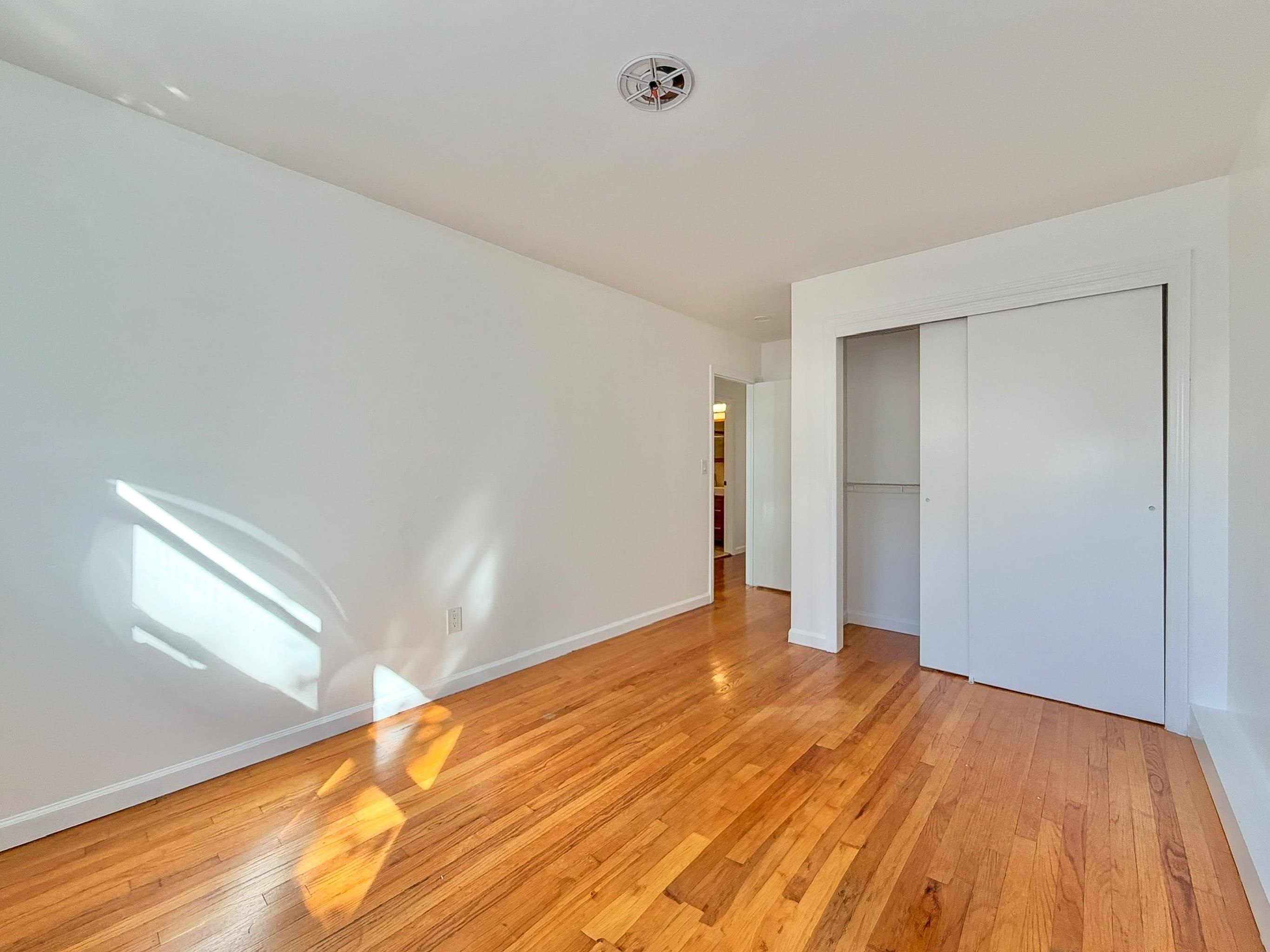 113 THORNE ST Unit: 1