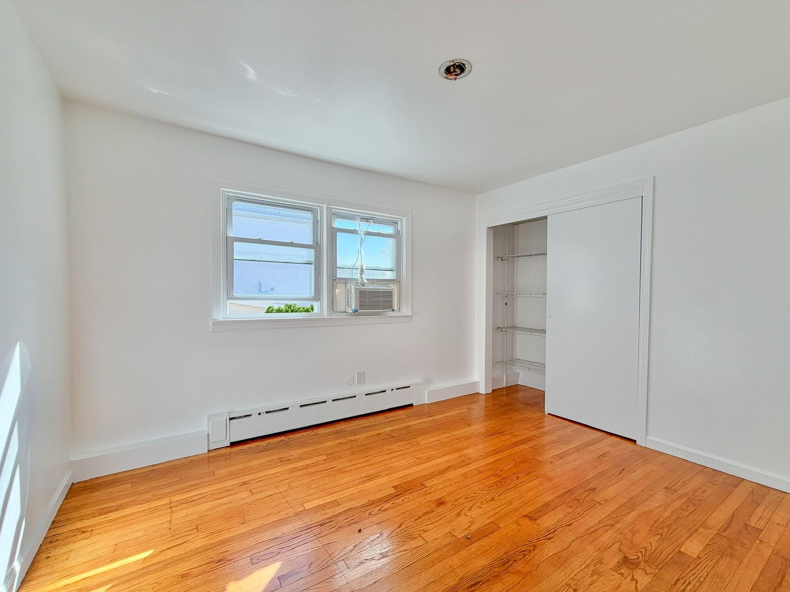 113 THORNE ST Unit: 1