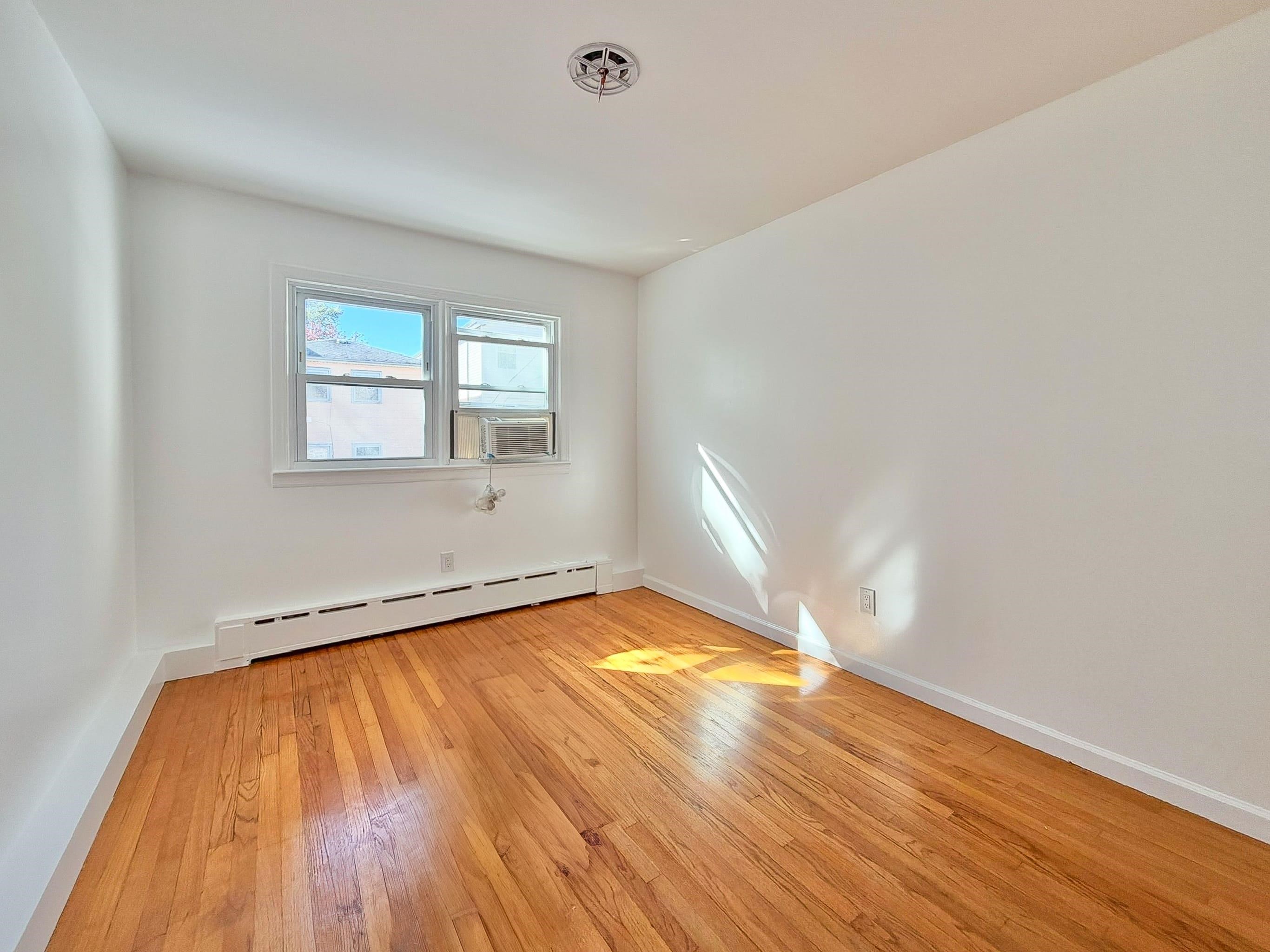 113 THORNE ST Unit: 1