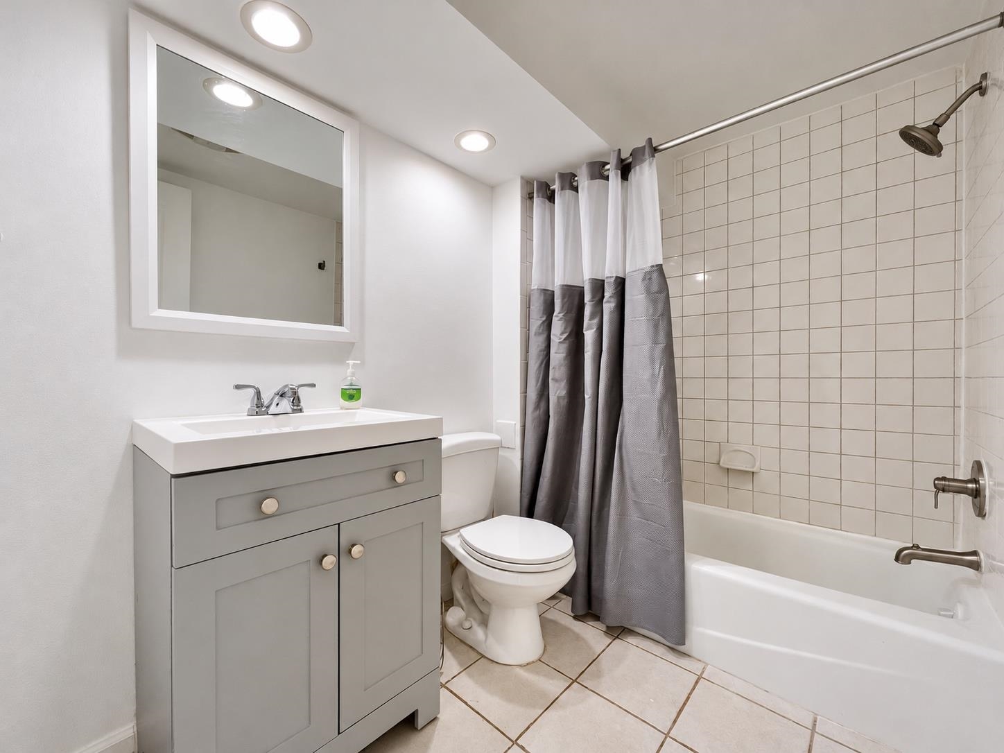 251 OGDEN AVE Unit: B