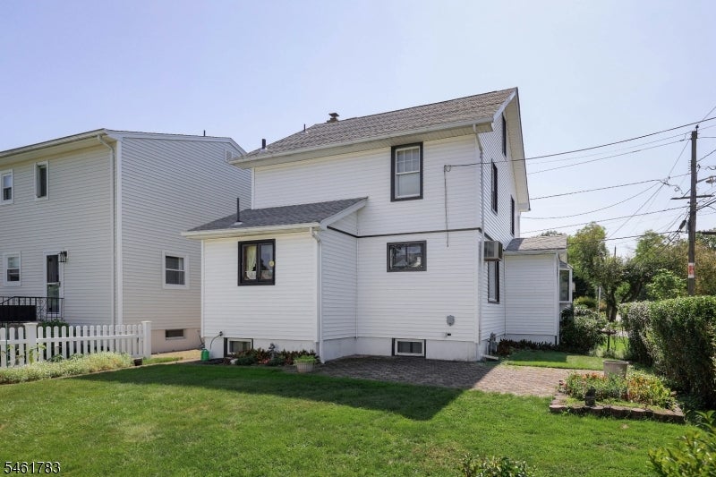 298 Hemlock Ave