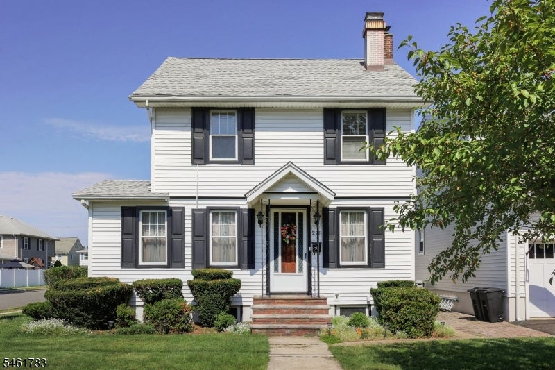 298 Hemlock Ave