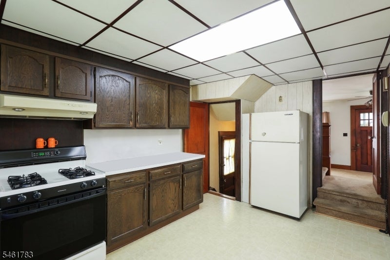 298 Hemlock Ave