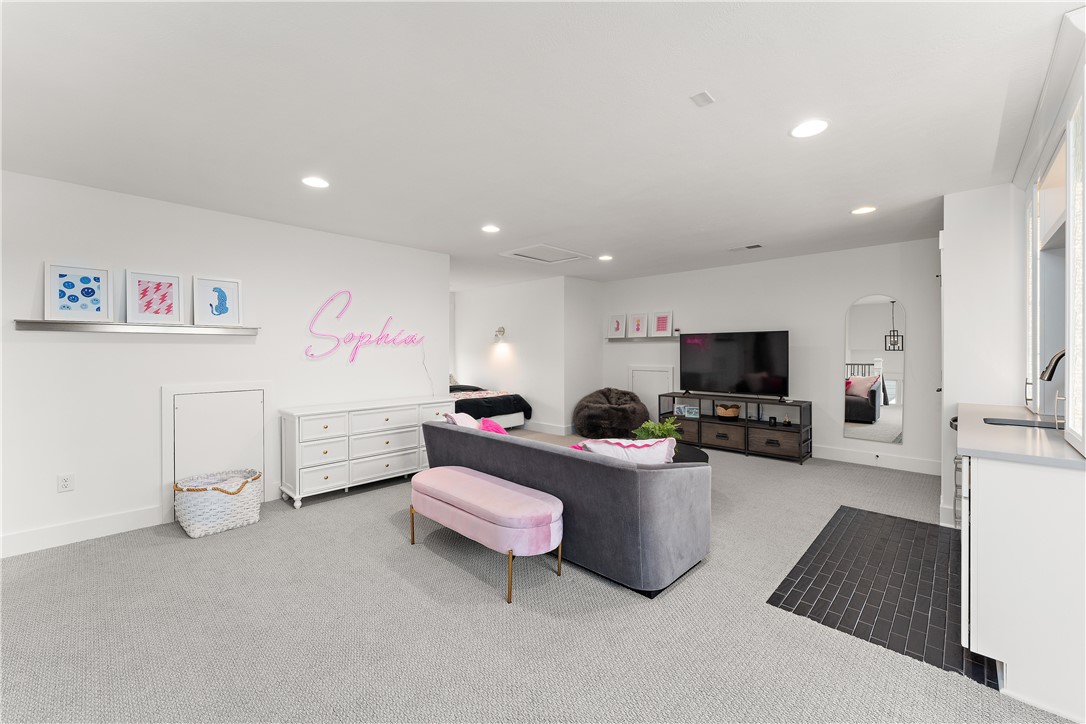 2040 Cherry Rd