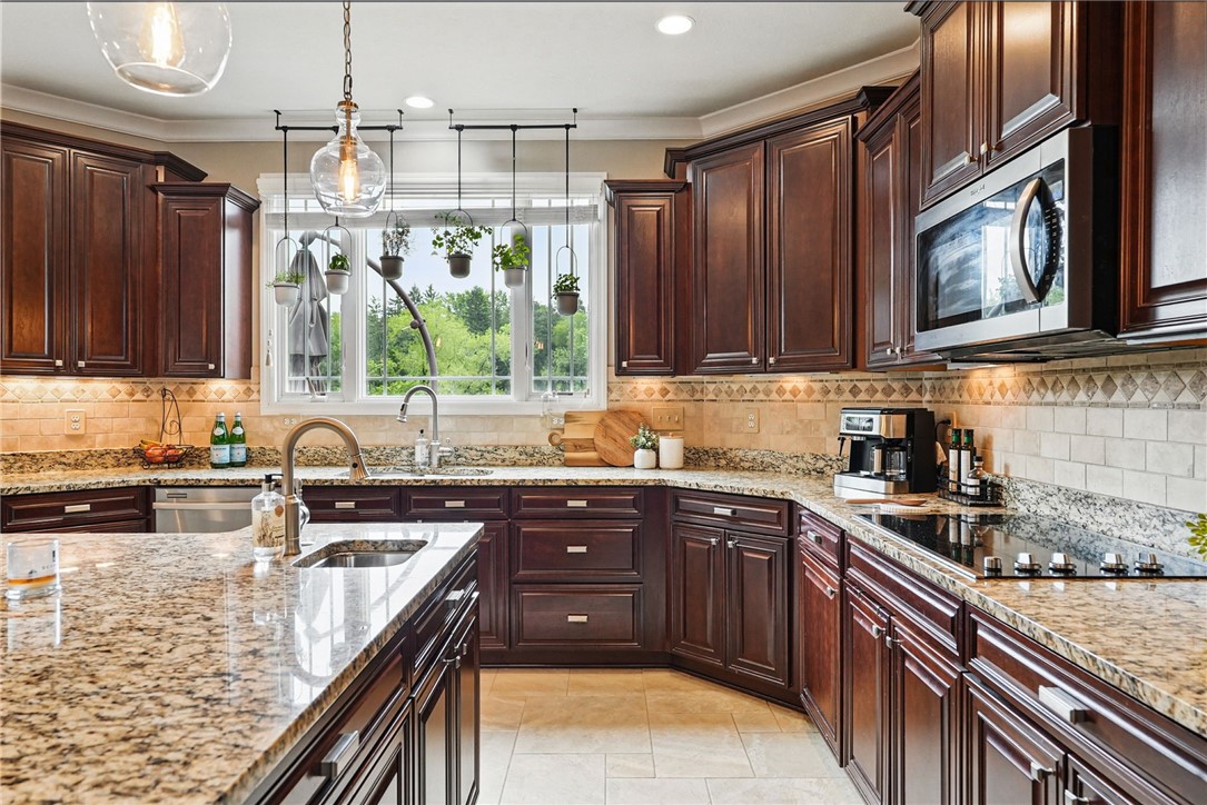 1603 Briarwood Dr