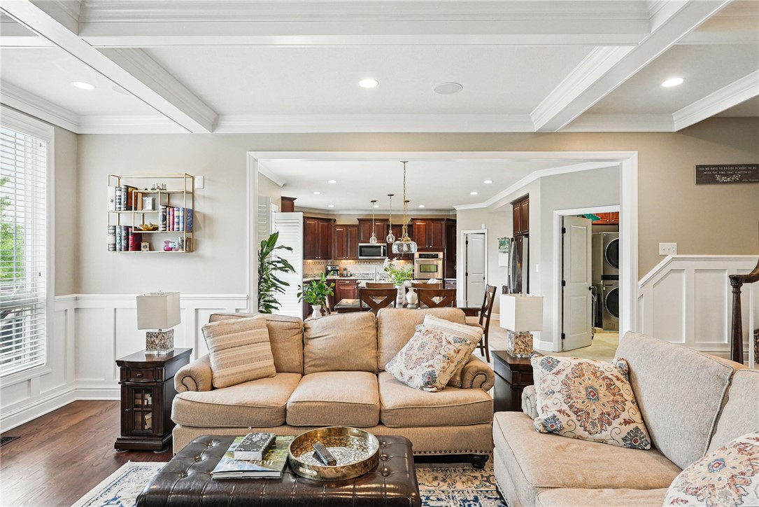 1603 Briarwood Dr