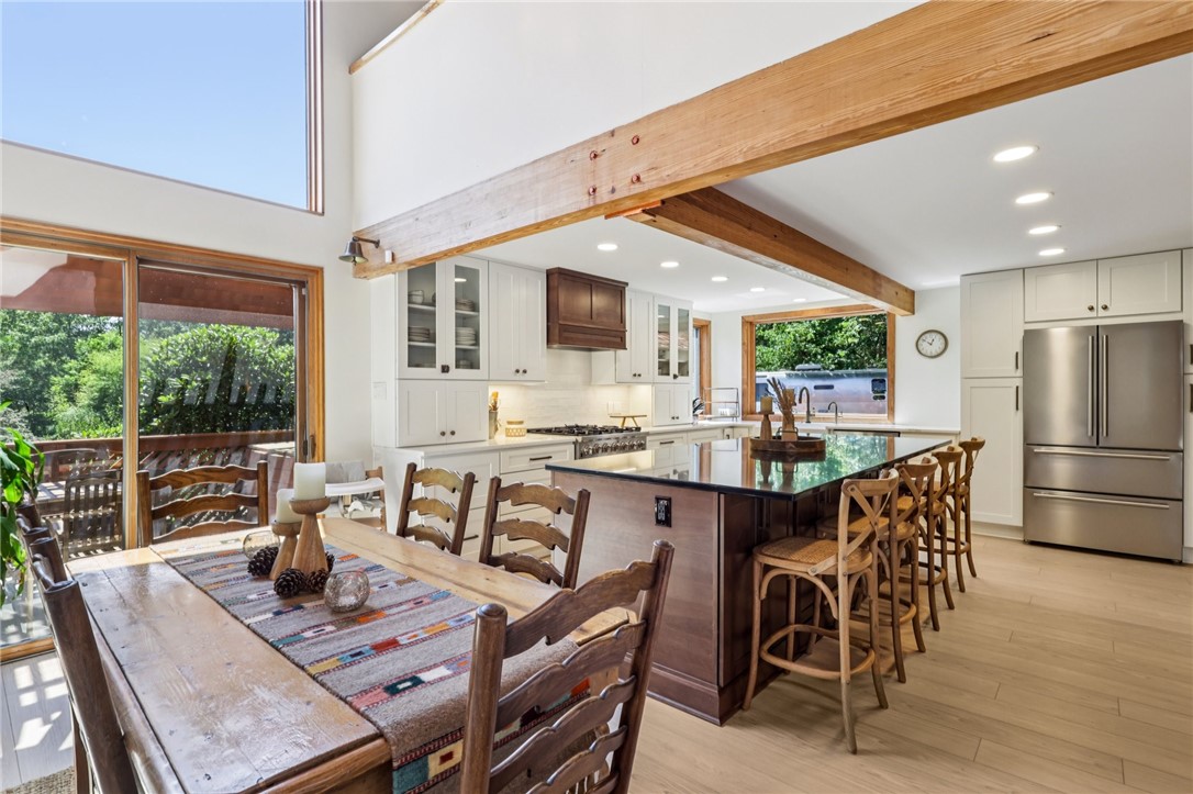 8110 Ridge Road