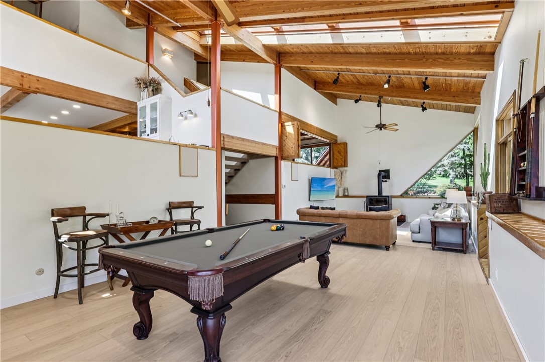 8110 Ridge Road