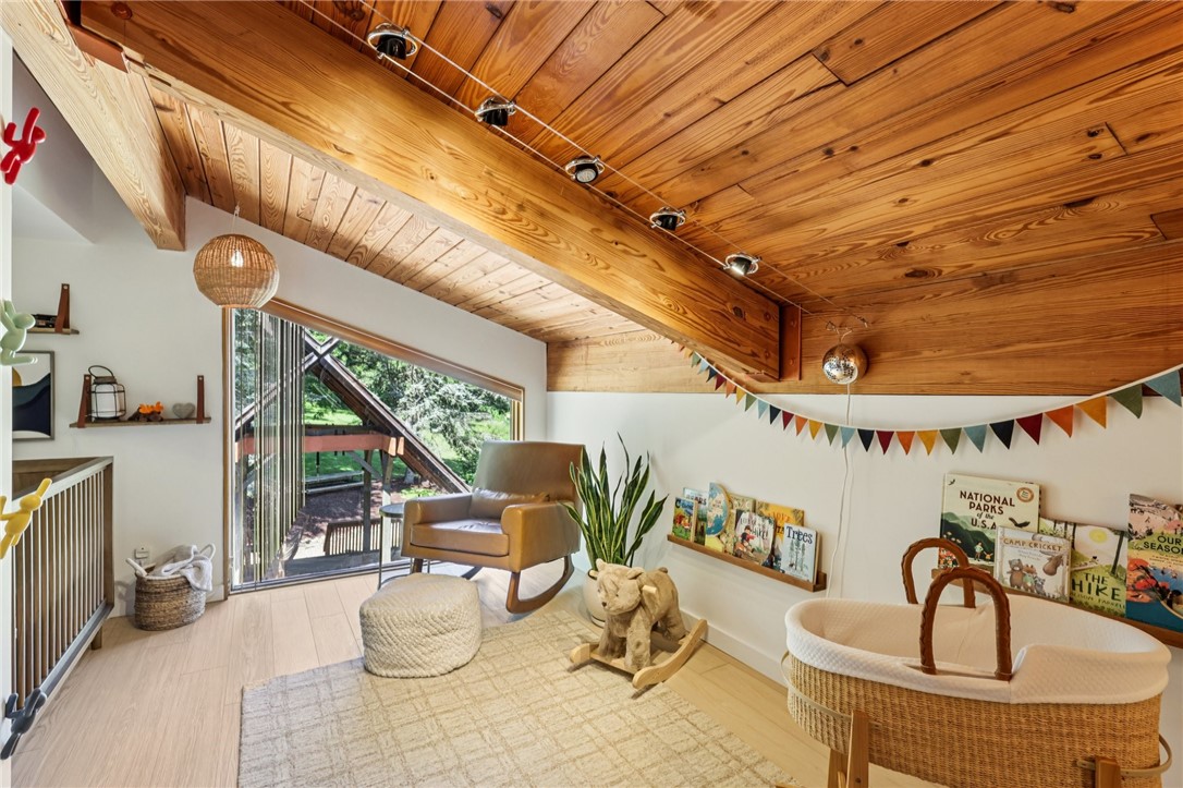 8110 Ridge Road