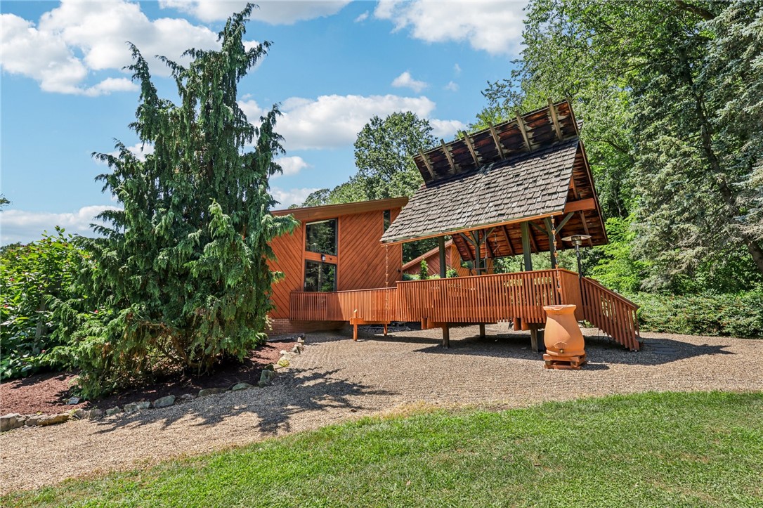 8110 Ridge Road