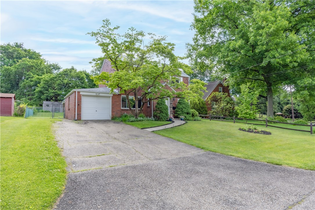 222 Glenview Dr