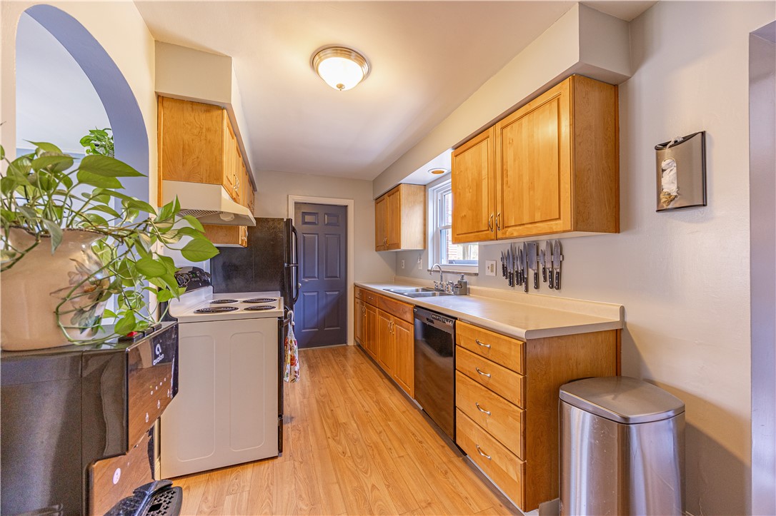 222 Glenview Dr