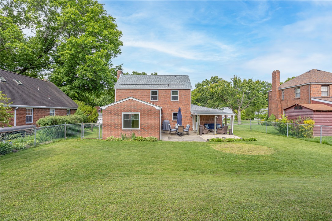 222 Glenview Dr