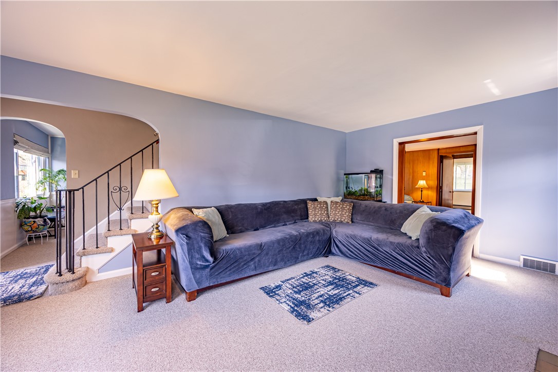222 Glenview Dr