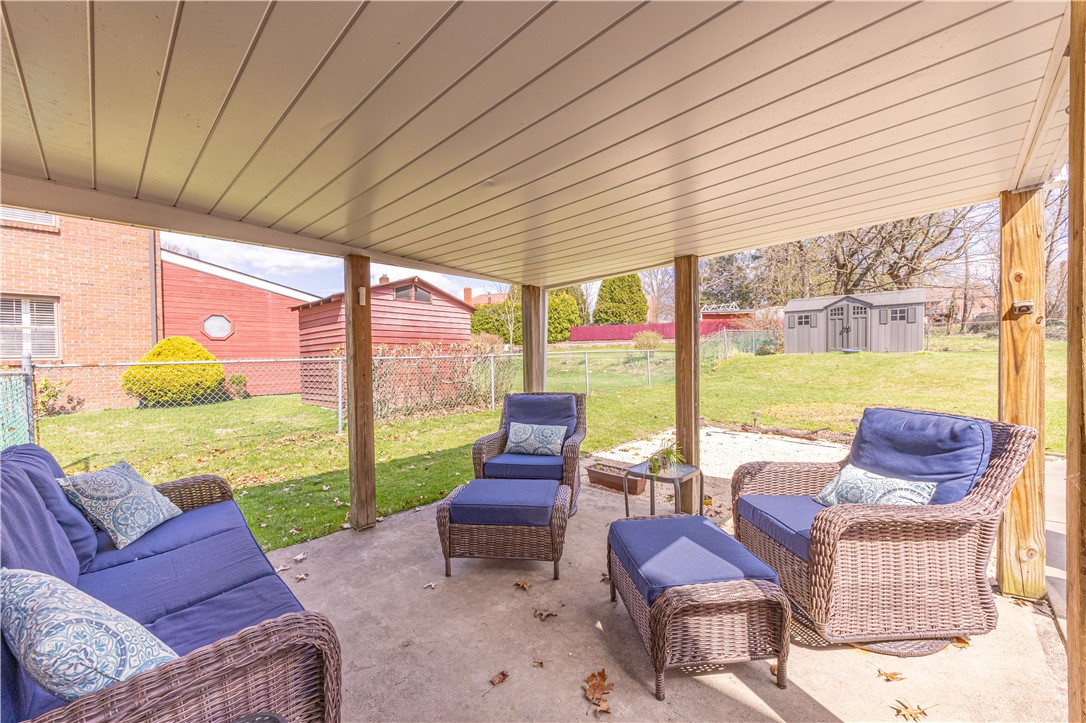 222 Glenview Dr