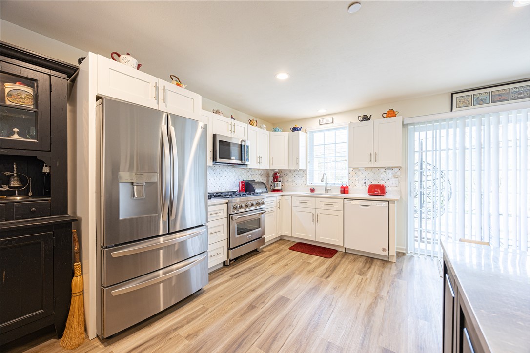 104 Aiden Ln 2