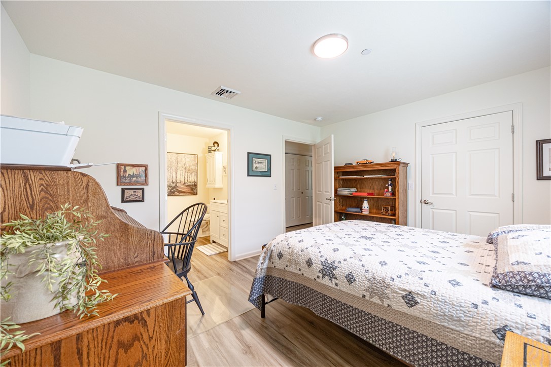 104 Aiden Ln 2