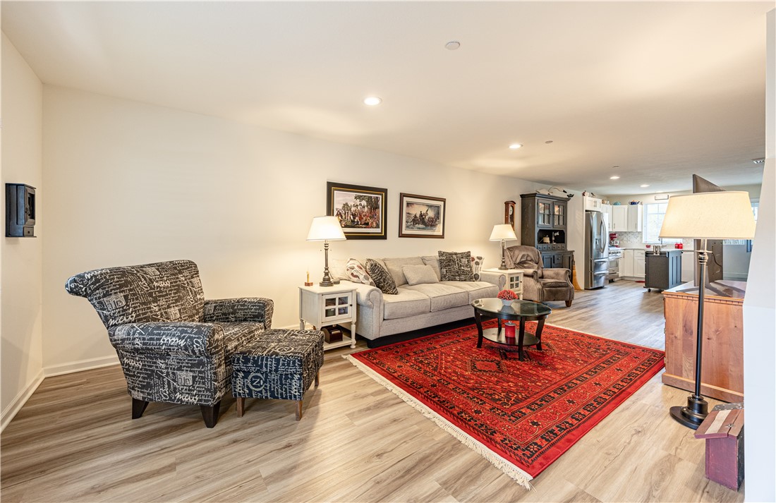 104 Aiden Ln 2