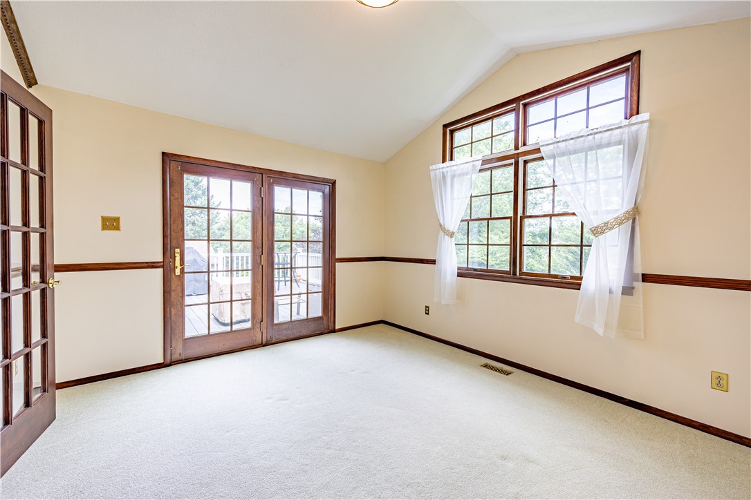 39 Forest Glen Dr
