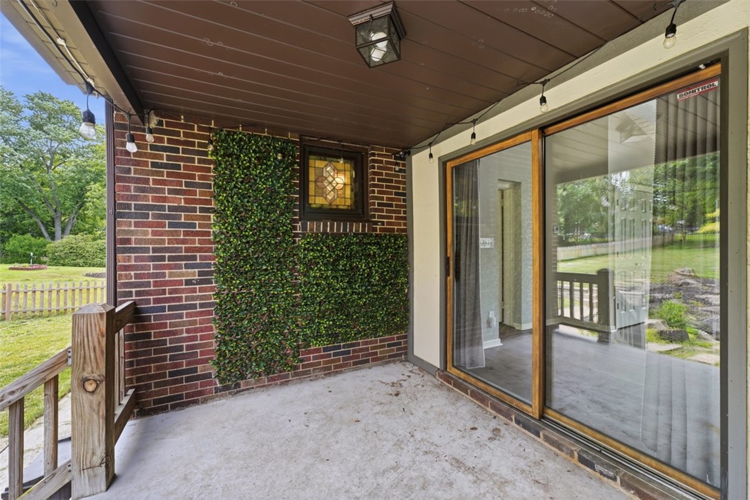 212 Morewood Rd