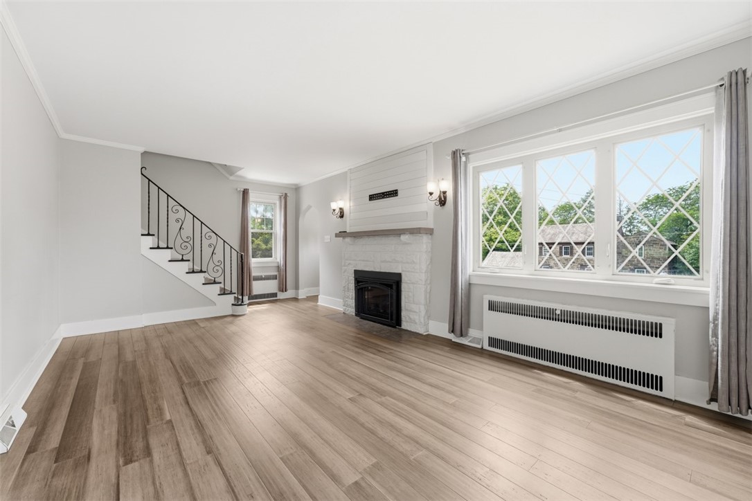 212 Morewood Rd
