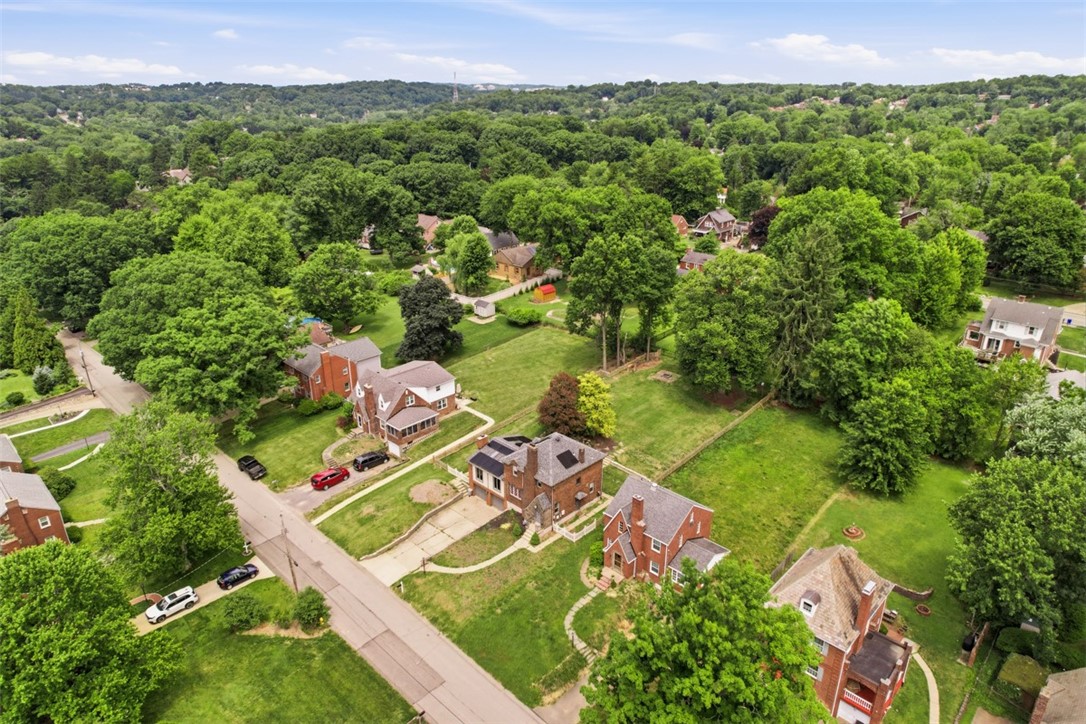 212 Morewood Rd