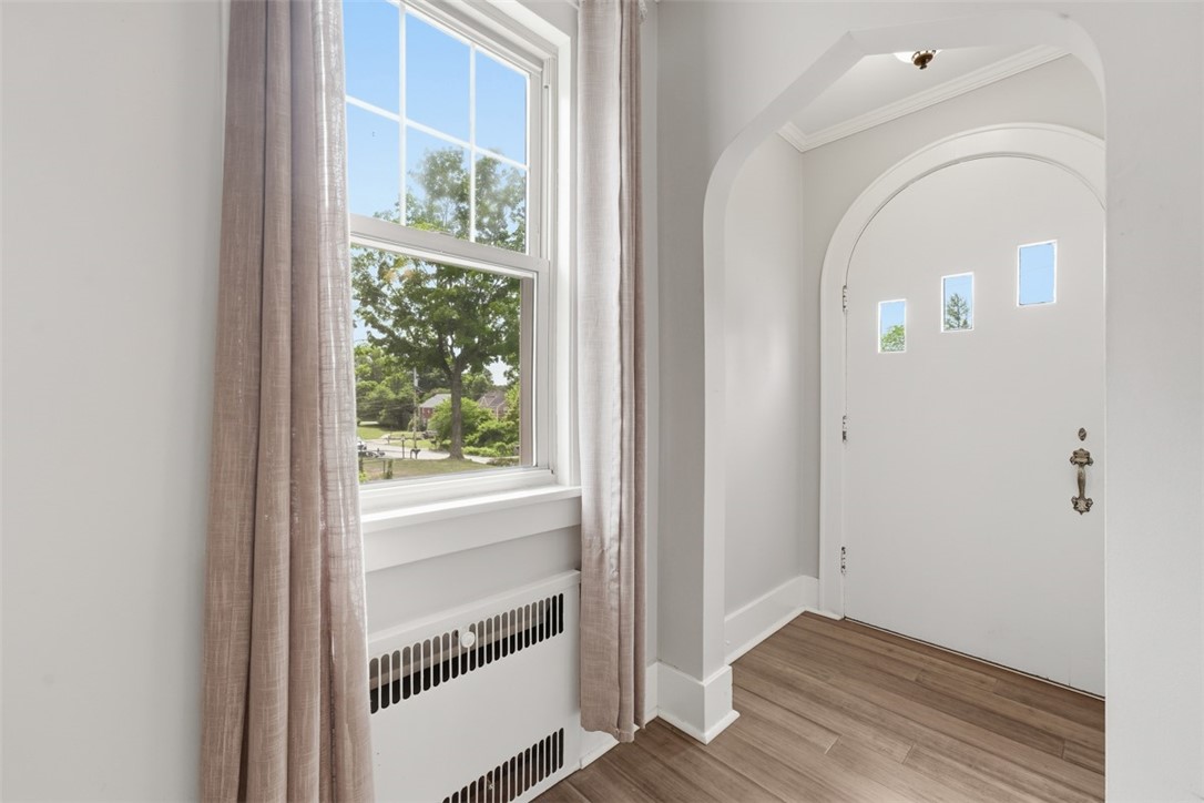 212 Morewood Rd