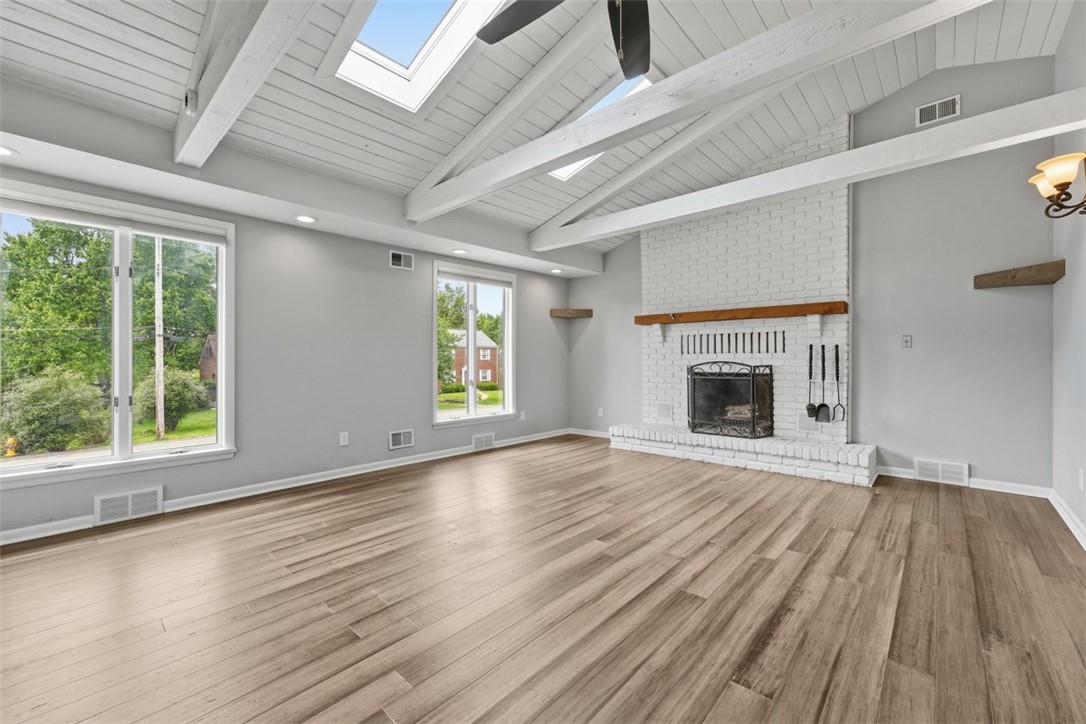 212 Morewood Rd