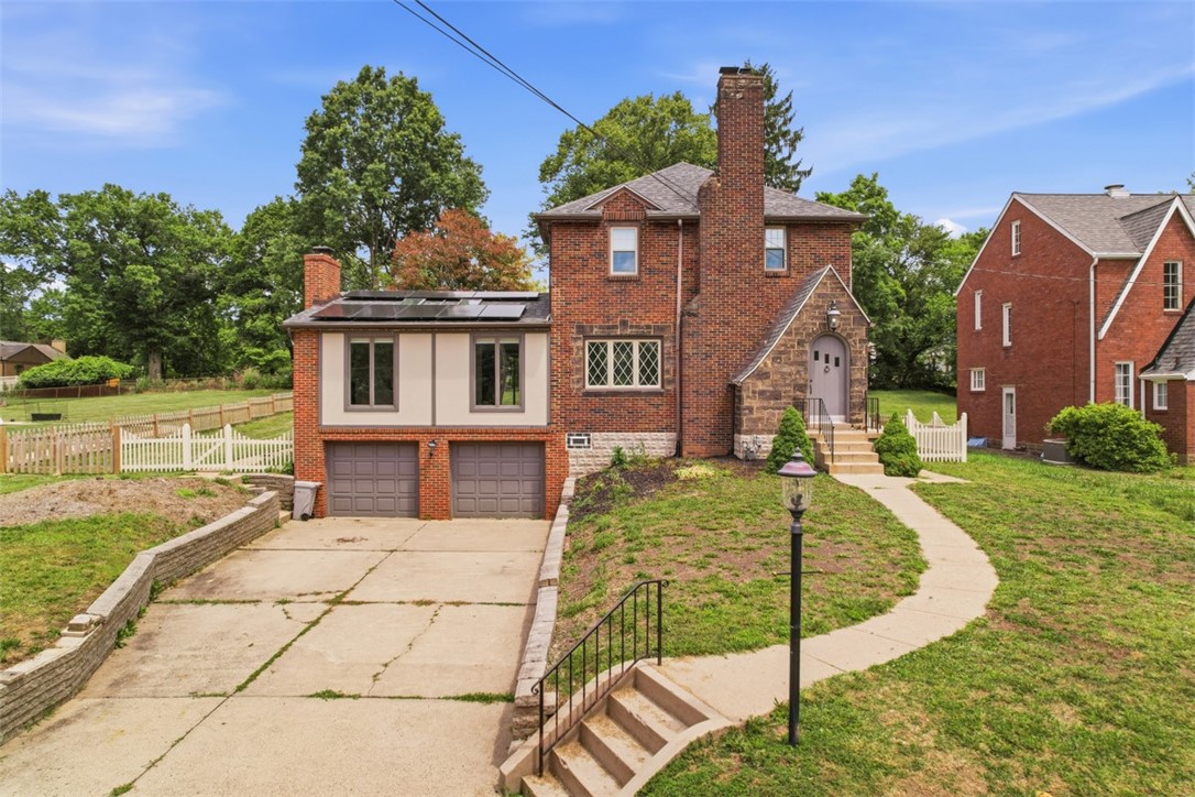 212 Morewood Rd
