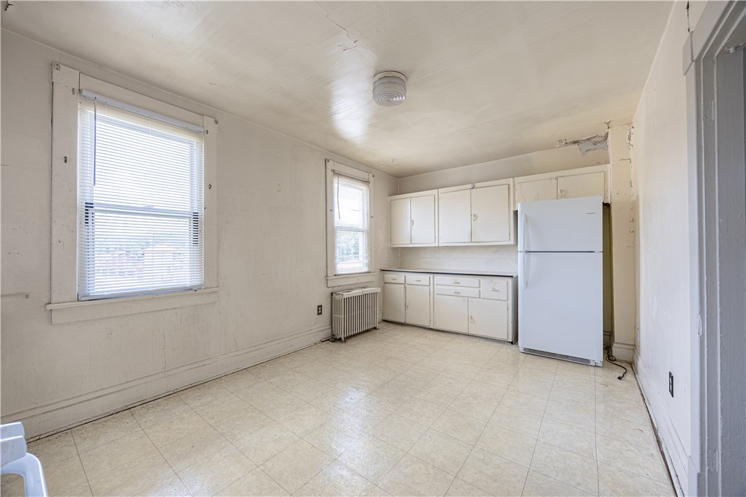 242-244 Center St