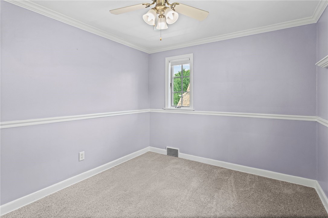595 Kenilworth Dr