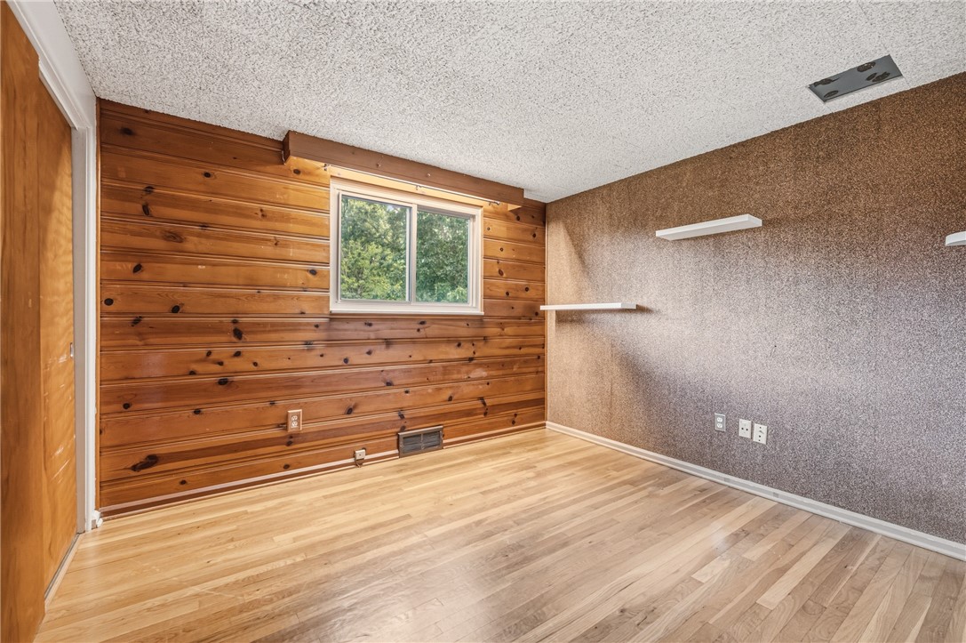 1318 Ridgewood Dr