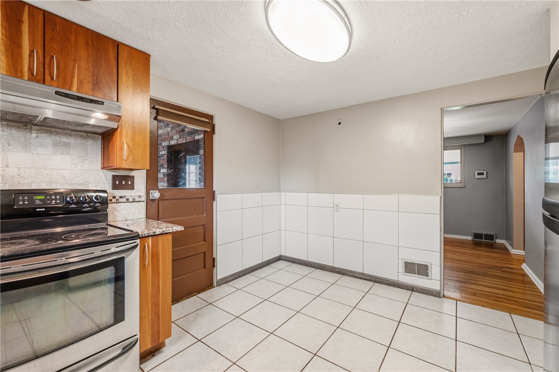 1318 Ridgewood Dr