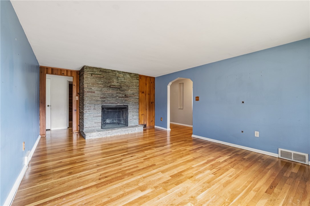 1318 Ridgewood Dr