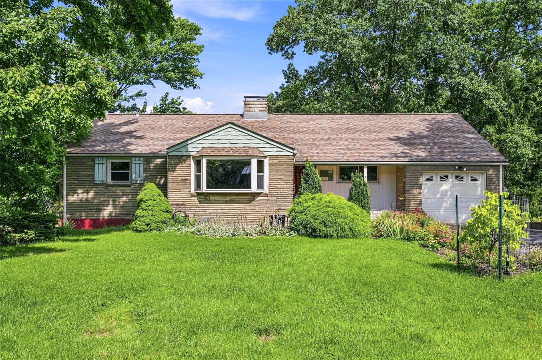 1318 Ridgewood Dr