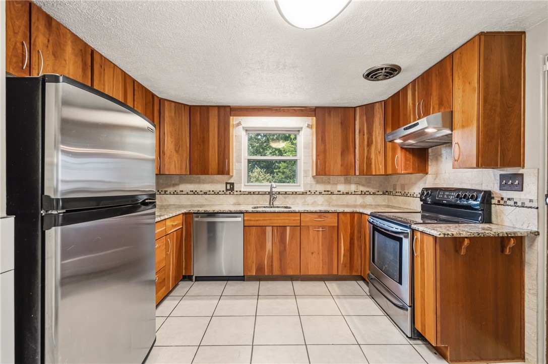 1318 Ridgewood Dr