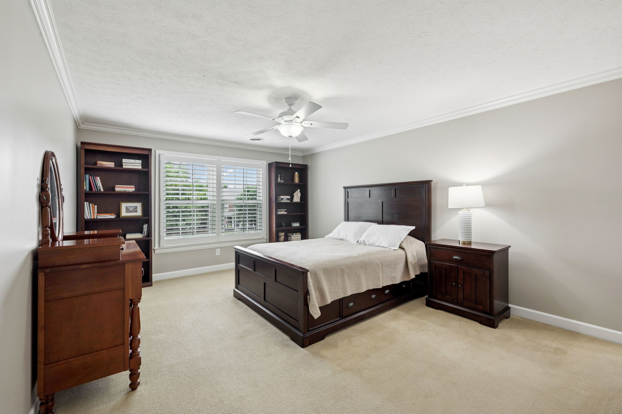 112 Merrimac Dr