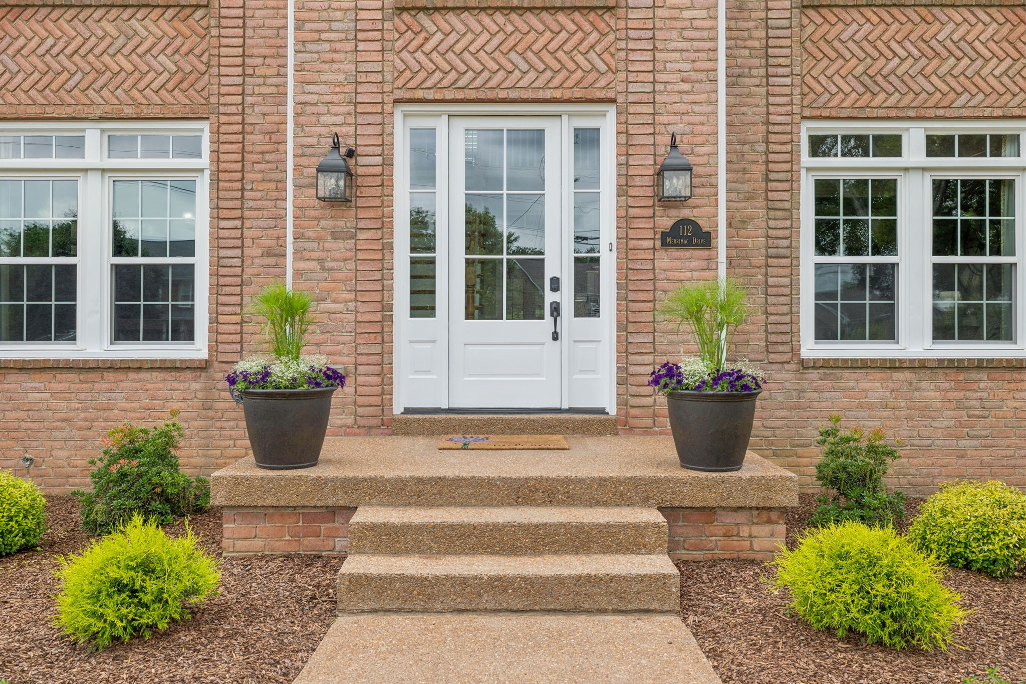 112 Merrimac Dr