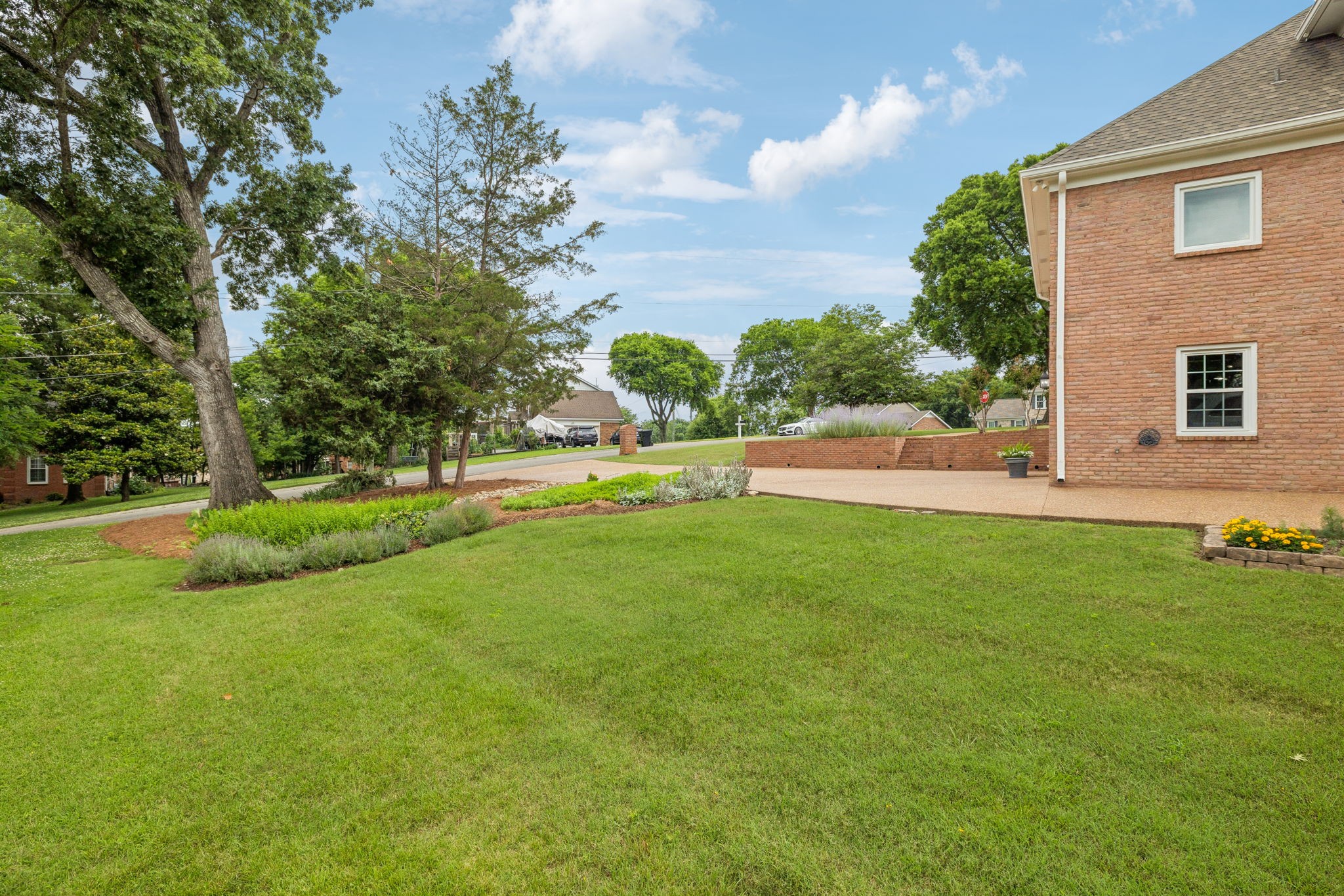 112 Merrimac Dr