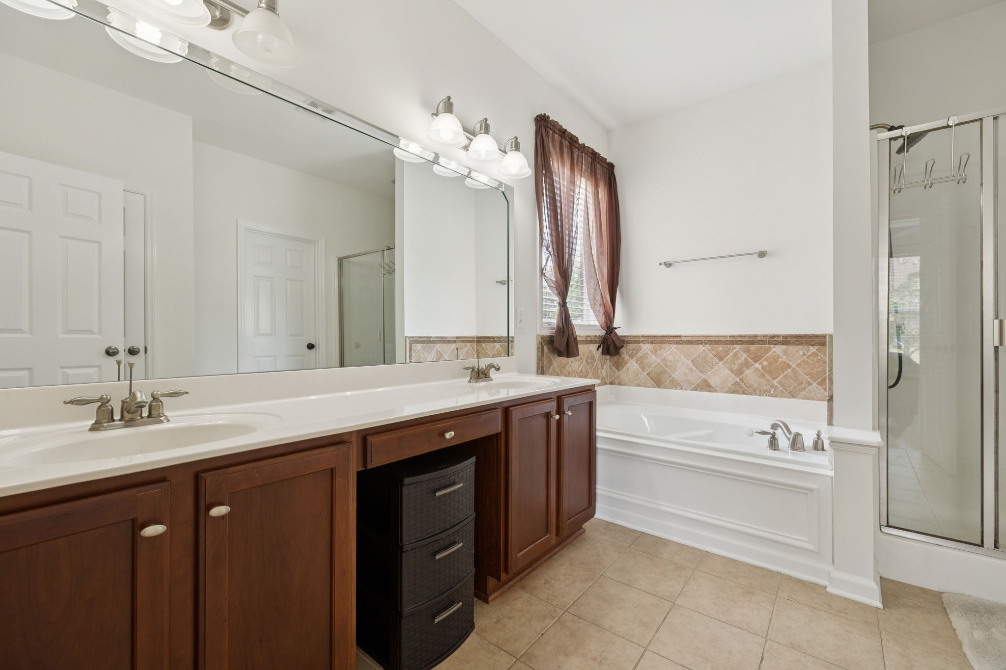 7412 Thornwood Ct