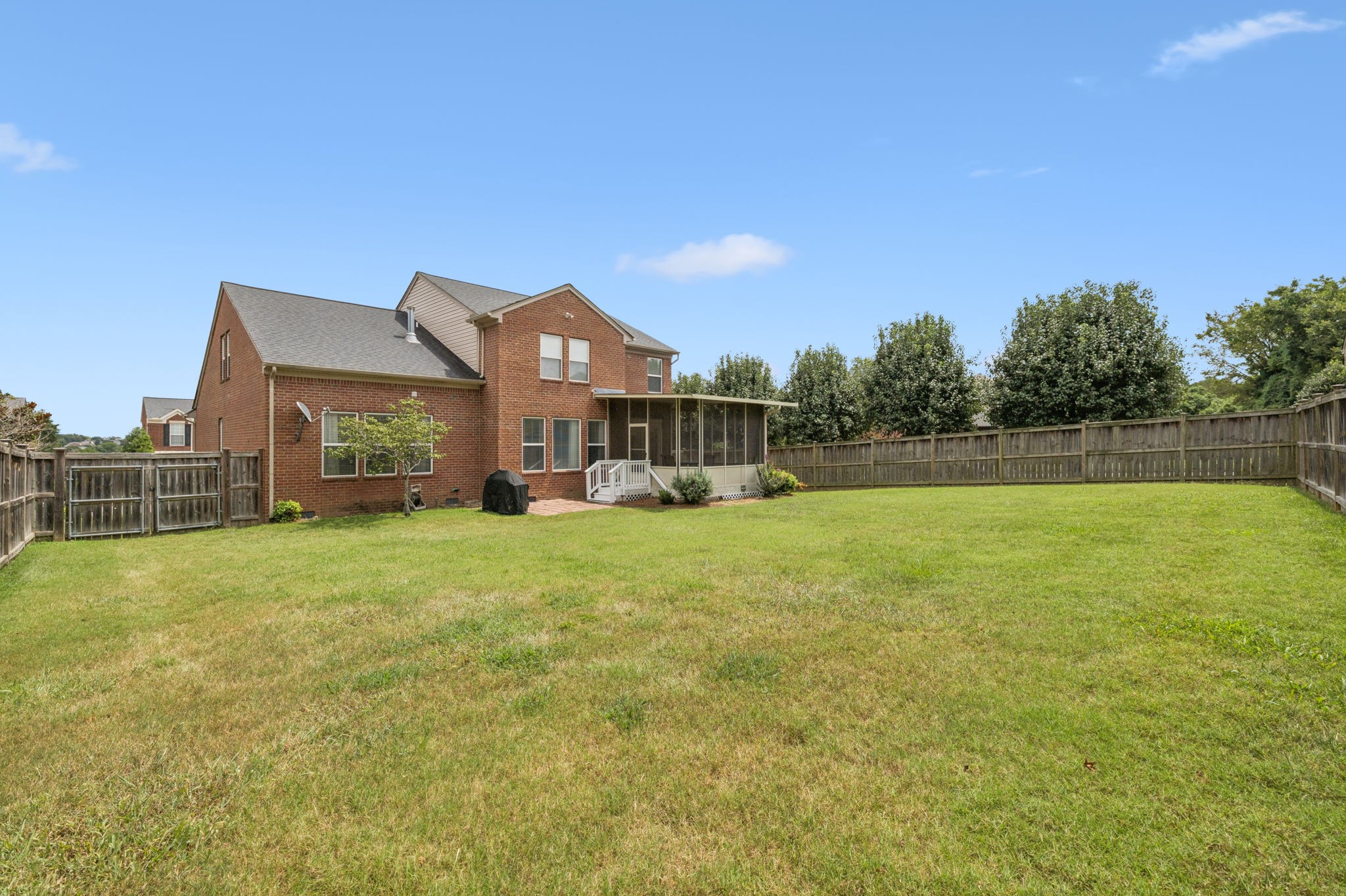 7412 Thornwood Ct