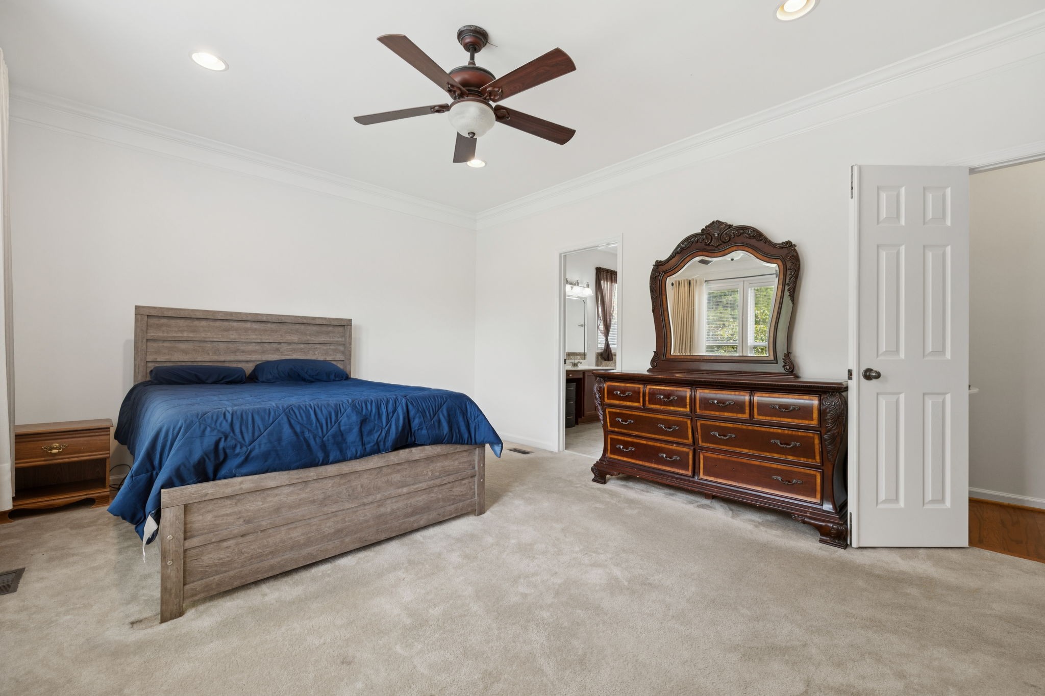 7412 Thornwood Ct