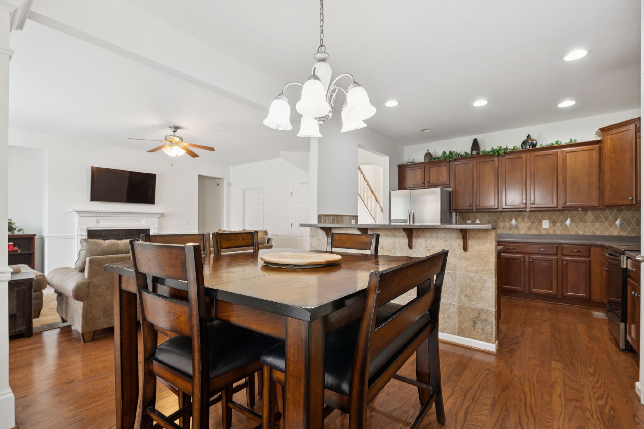 7412 Thornwood Ct