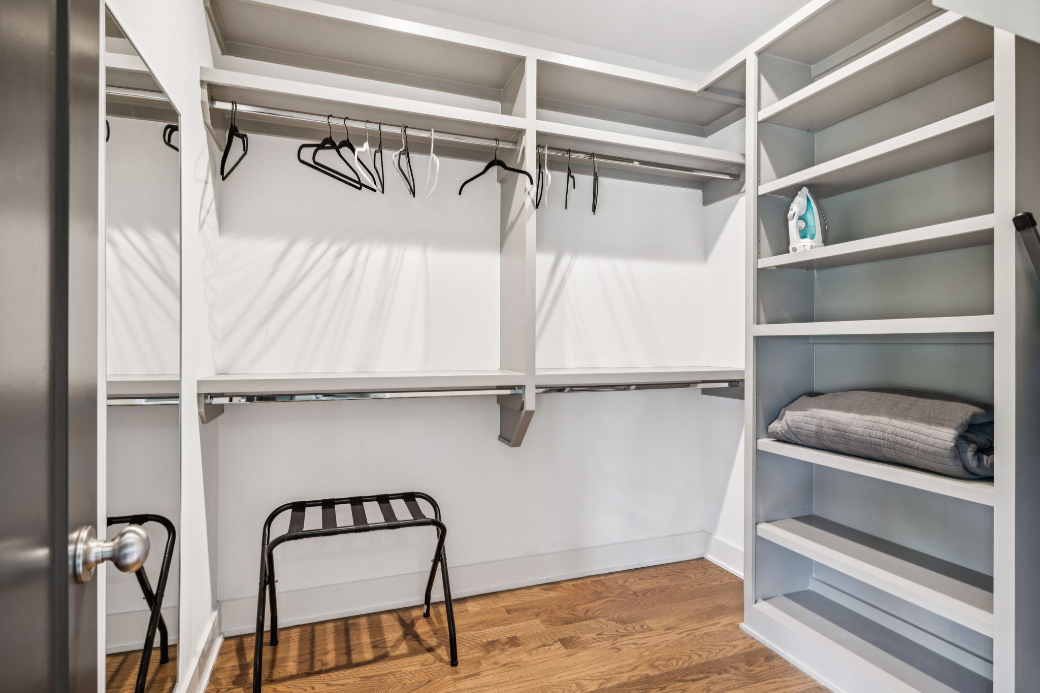 2118 Elliott Ave Unit: 10